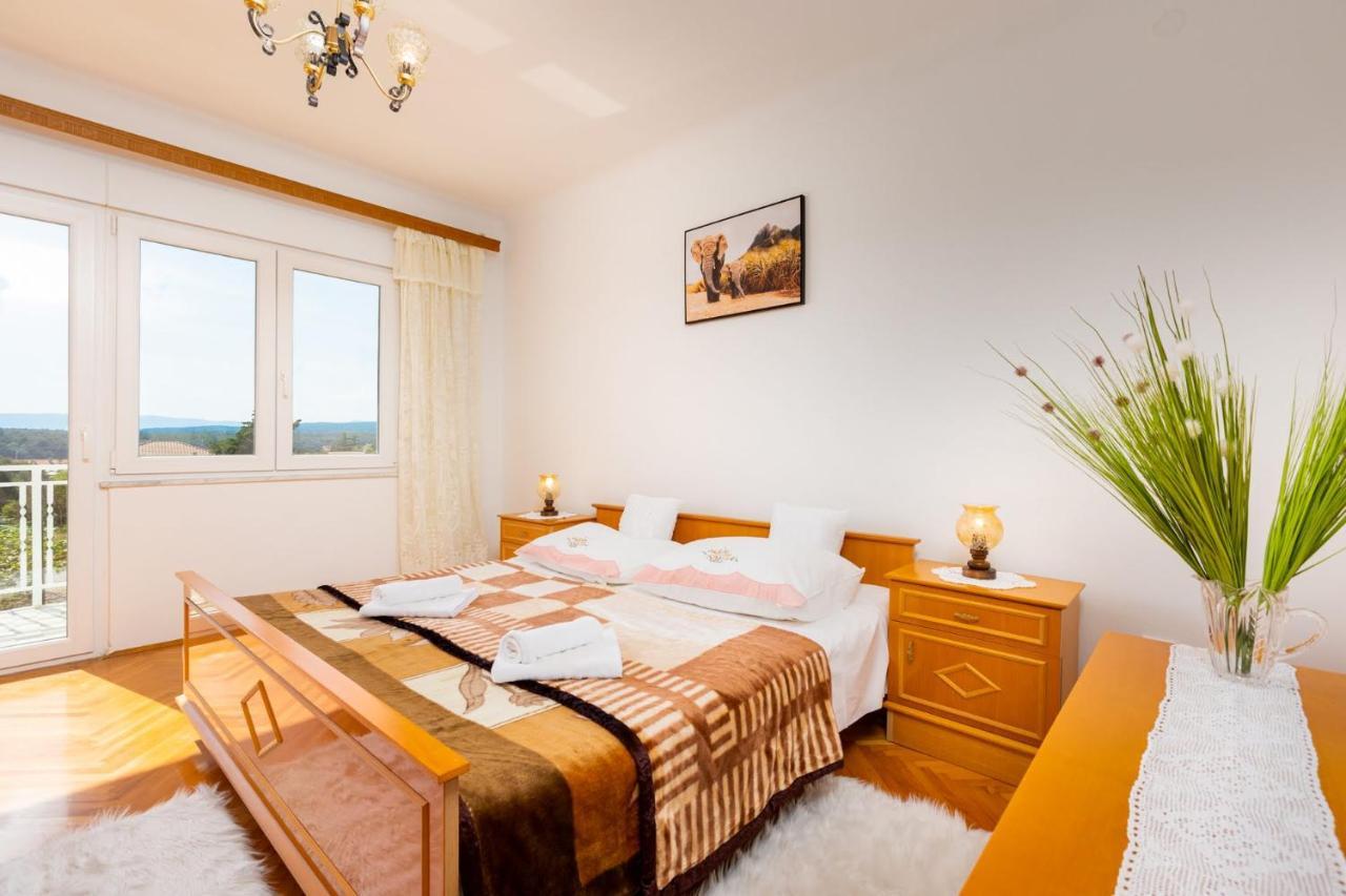 Apartman Tena Punat Exterior foto